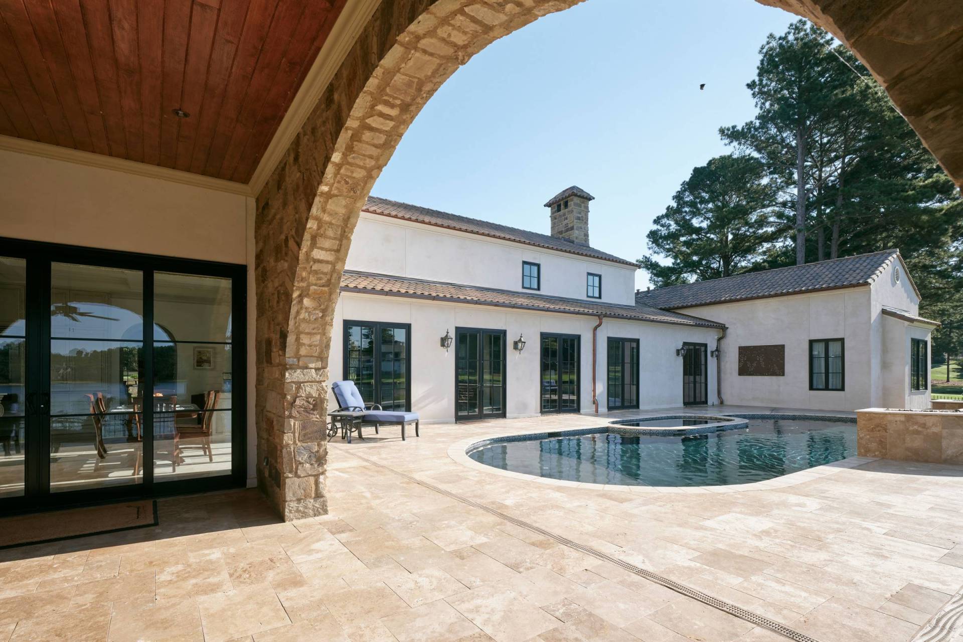Experts in Residential and Commercial property Network systems integration.